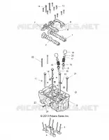 CYLINDRE HEAD AND VALVES